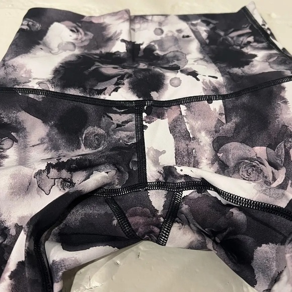 Lululemon Leggings - Picture 3 of 7